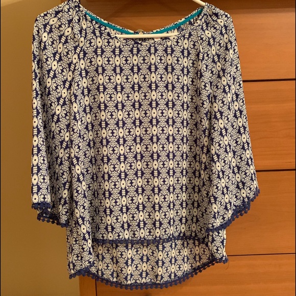 Xhilaration Blouse with Bell Sleeves - Picture 2 of 6